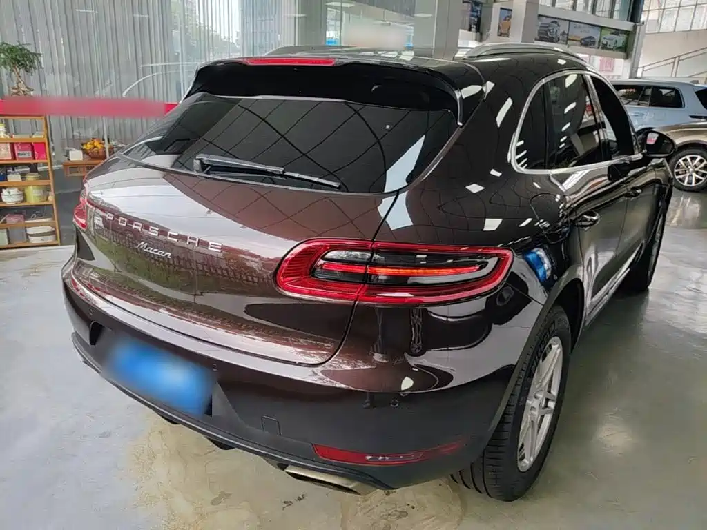 Porsche Macan — миниатюра 7