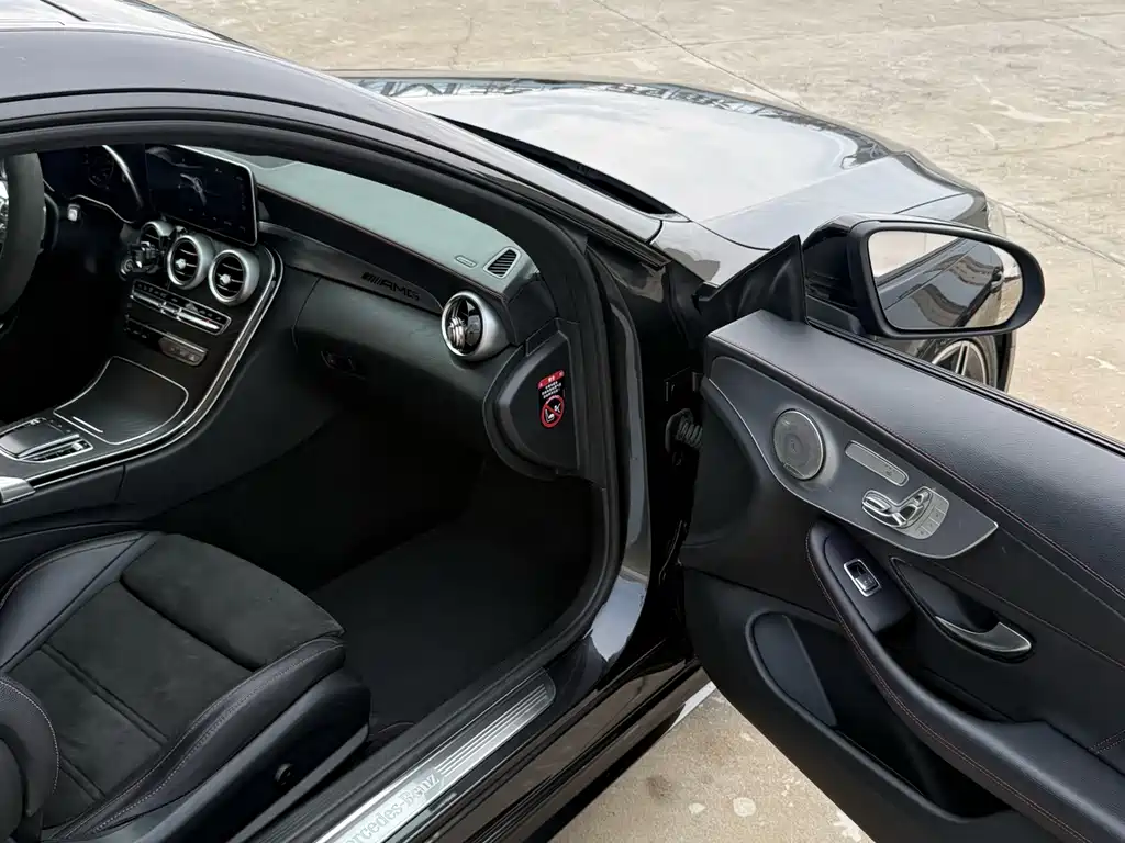 Mercedes-Benz C-Class (Import) — миниатюра 8