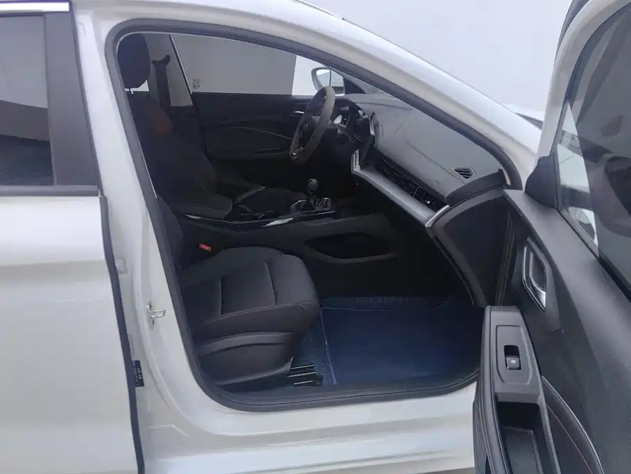 MG MG5 — миниатюра 8