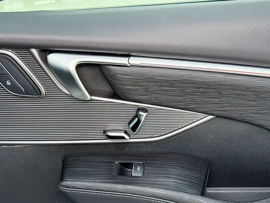 Buick LaCrosse — миниатюра 13