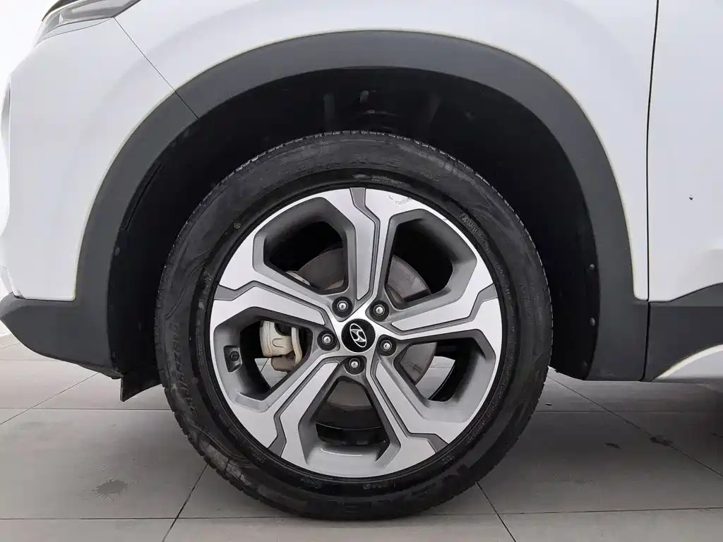 Hyundai Santa Fe — миниатюра 17