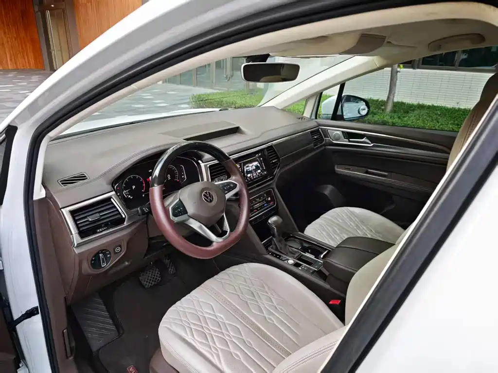 Volkswagen Viloran — миниатюра 4