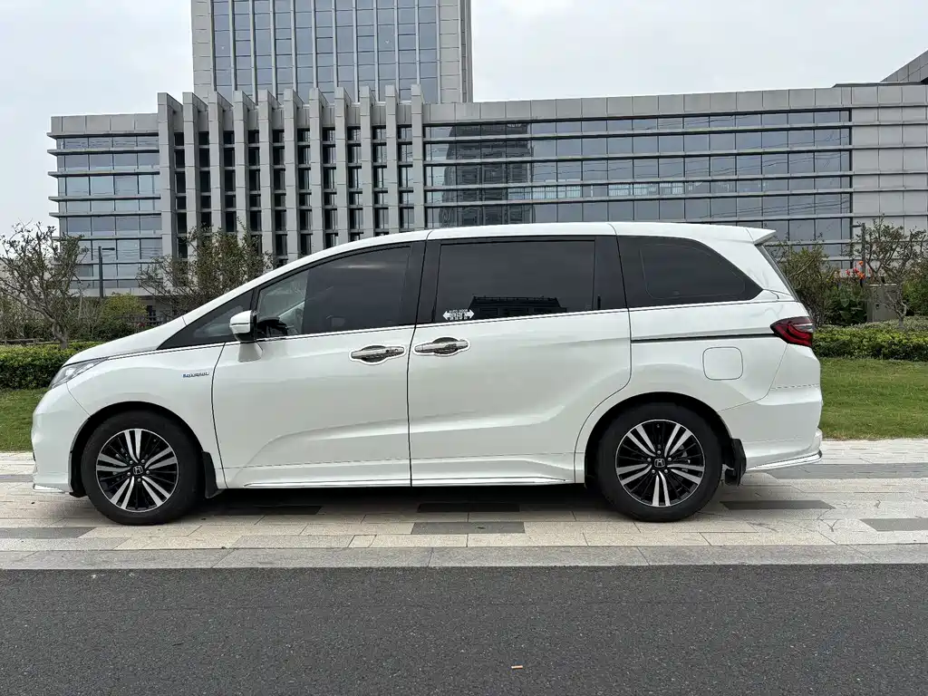 Honda Odyssey — миниатюра 8