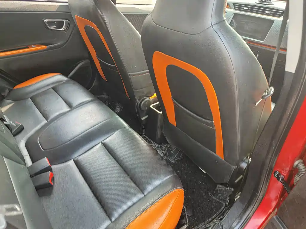 Geely Vision X1 — миниатюра 15