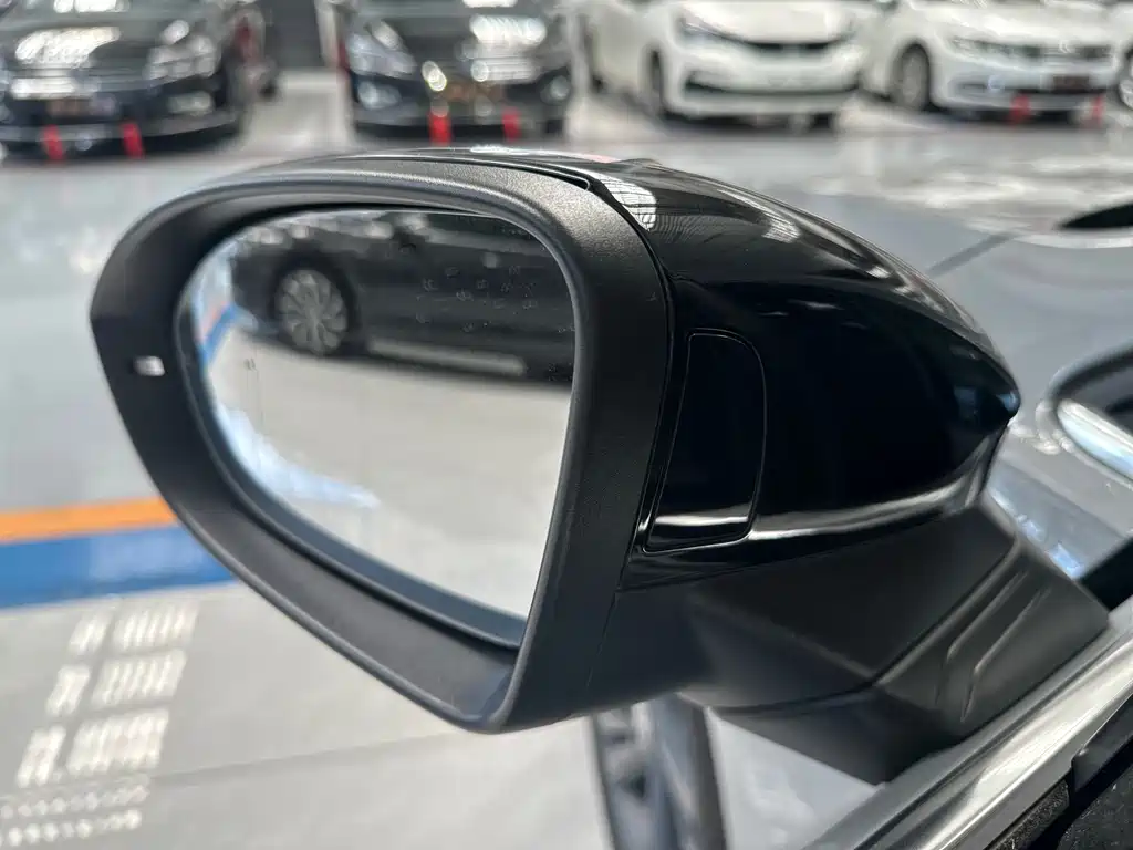 Volkswagen Golf — миниатюра 5