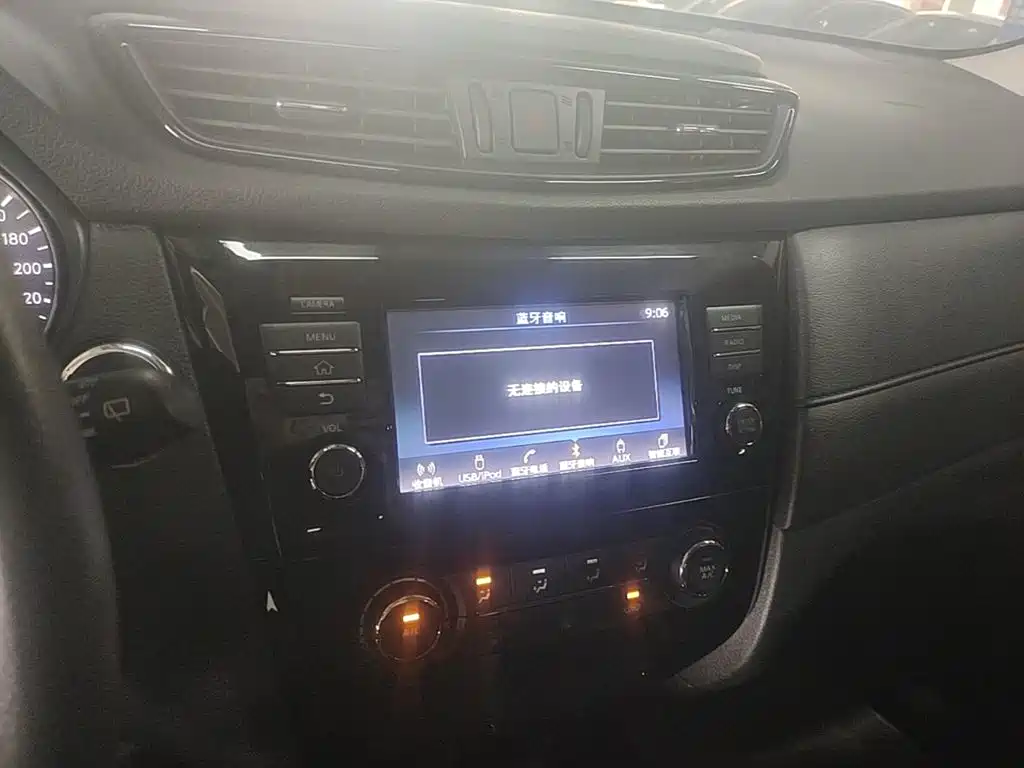 Nissan X-Trail — миниатюра 9