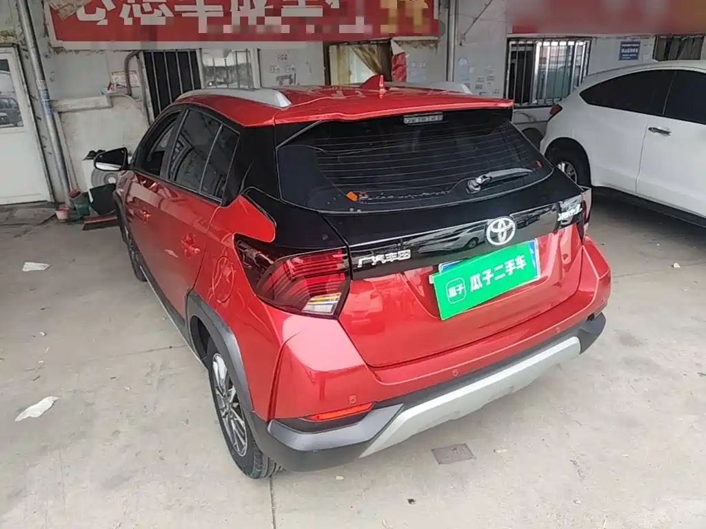 Toyota Yaris L — миниатюра 5