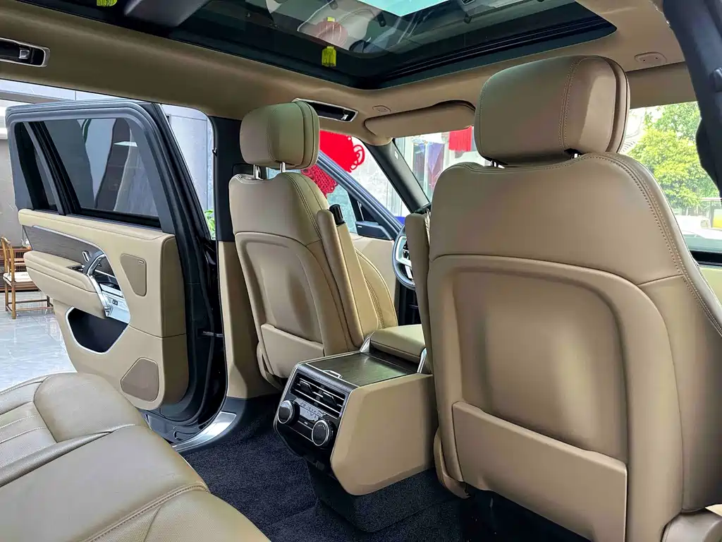 Land Rover Range Rover — миниатюра 15