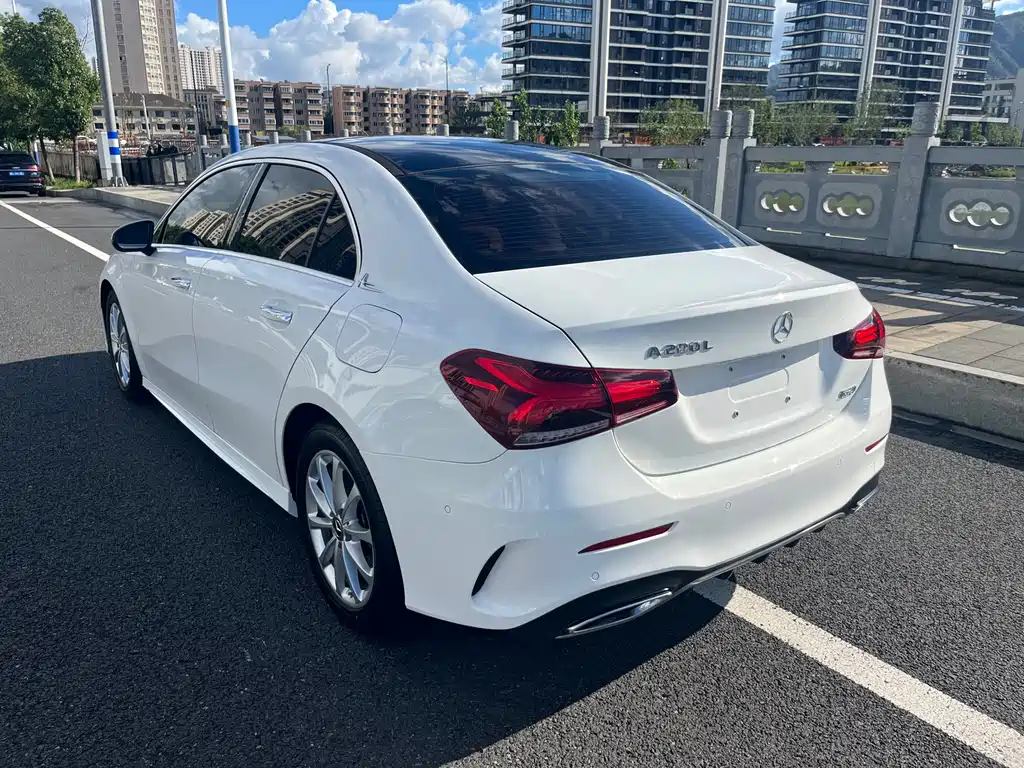 Mercedes-Benz A-Class — миниатюра 7