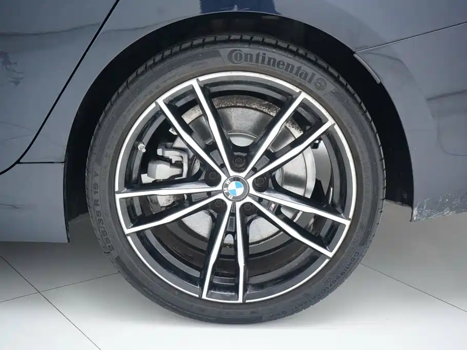 BMW 3 Series — миниатюра 24