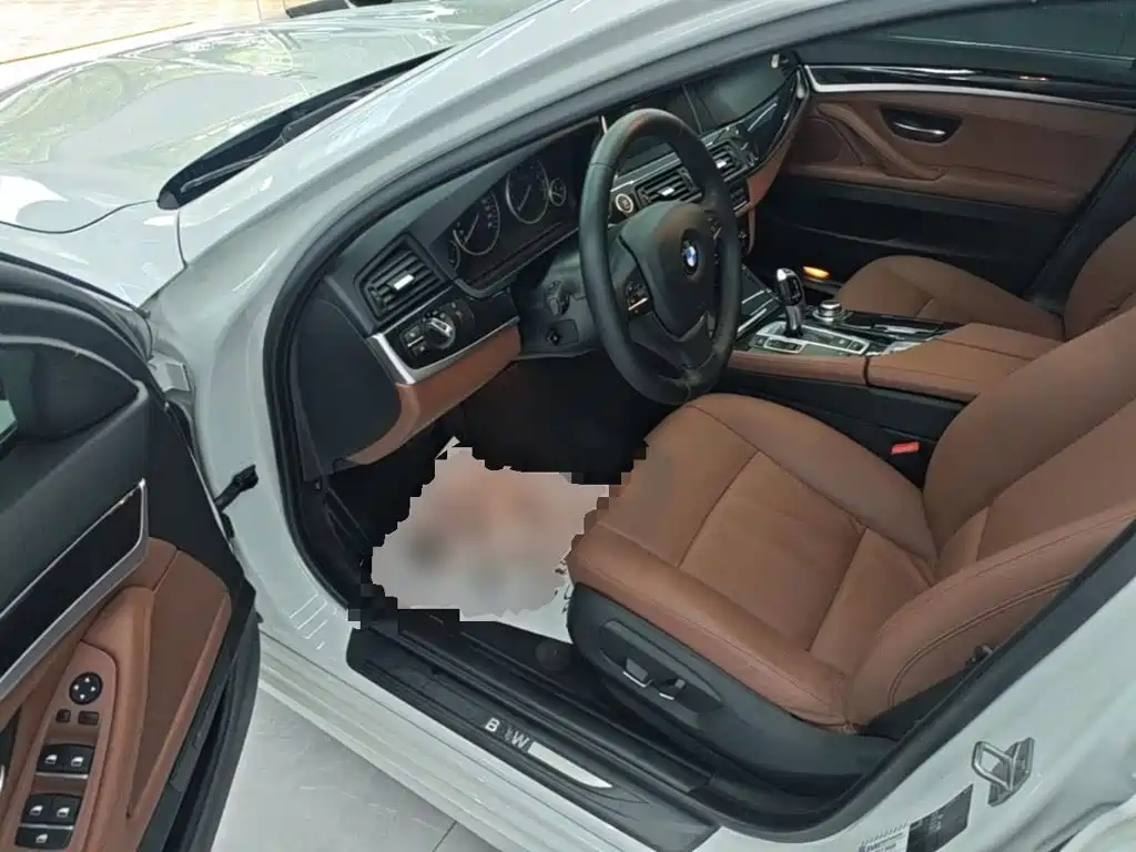 BMW 5 Series — миниатюра 16