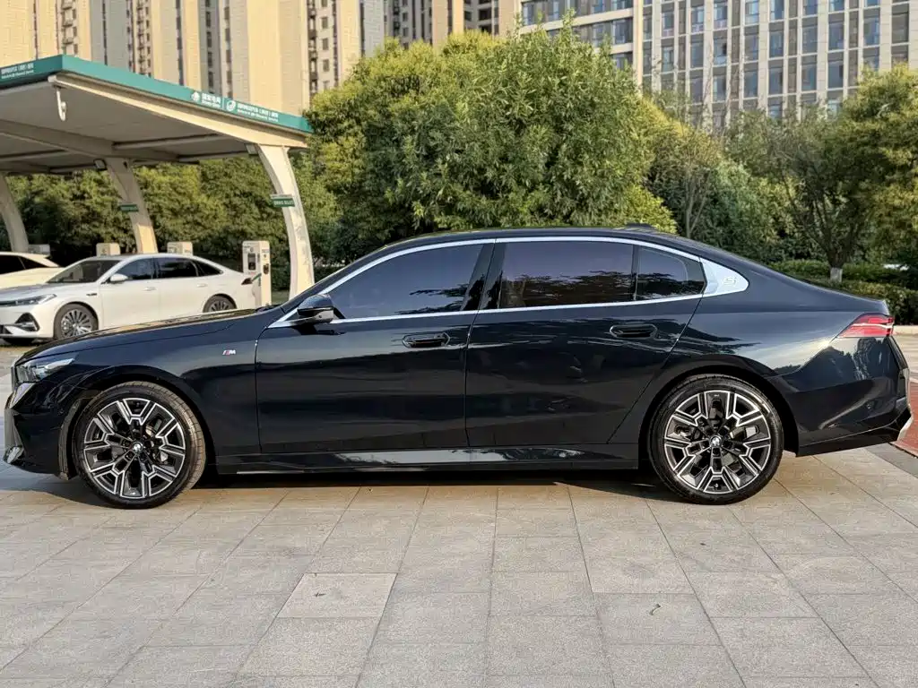 BMW 5 Series 5 2024 530Li Premium M Sport