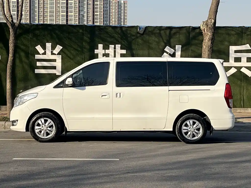 DONGFENG POPULAR CM7