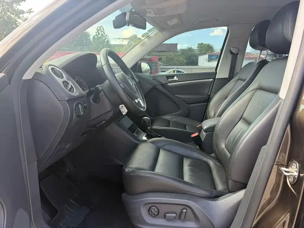 Volkswagen Tiguan — миниатюра 5