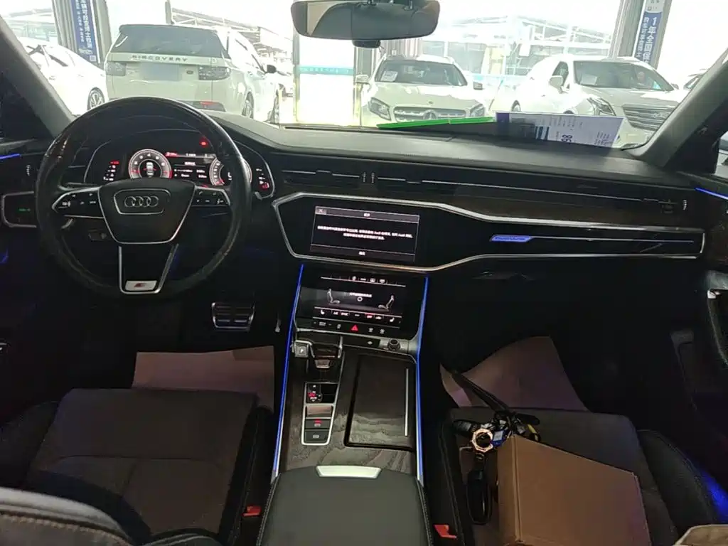 Audi A6L — миниатюра 10
