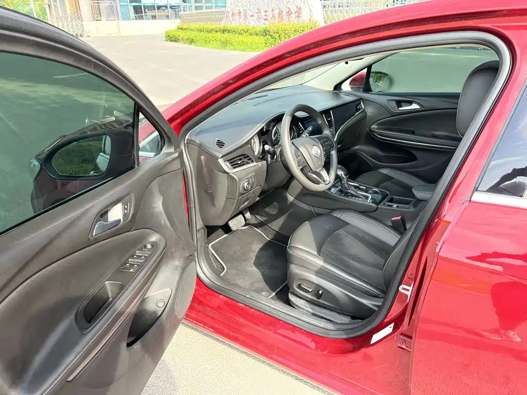 Buick Verano — миниатюра 8