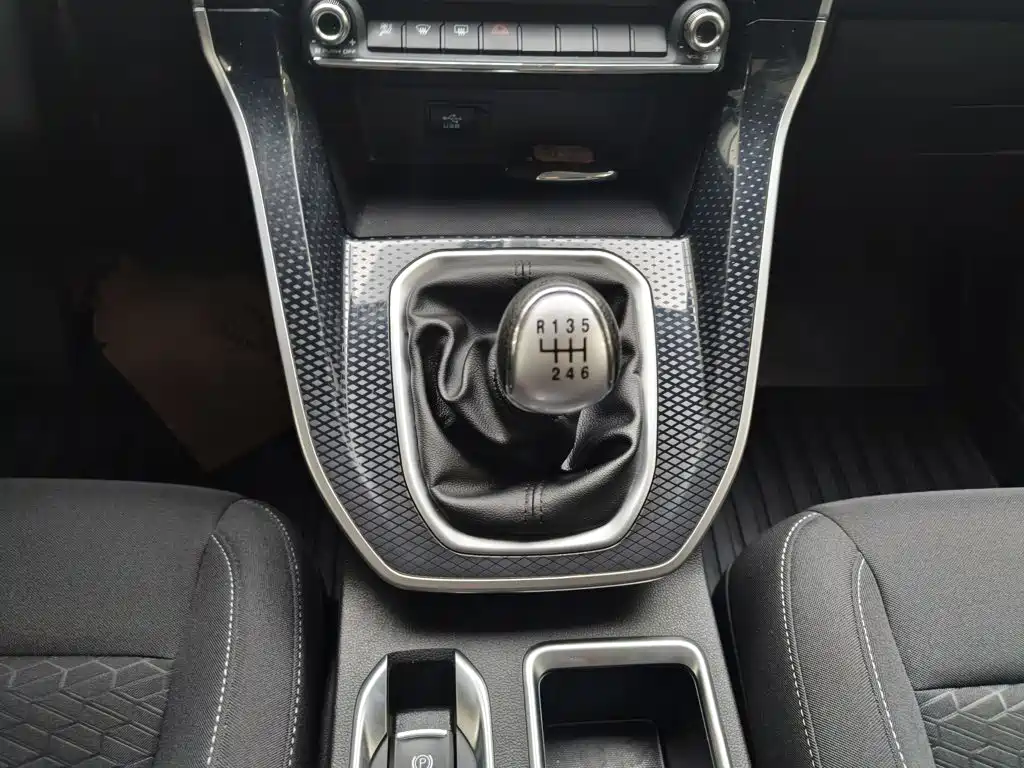 Haval M6 — миниатюра 4