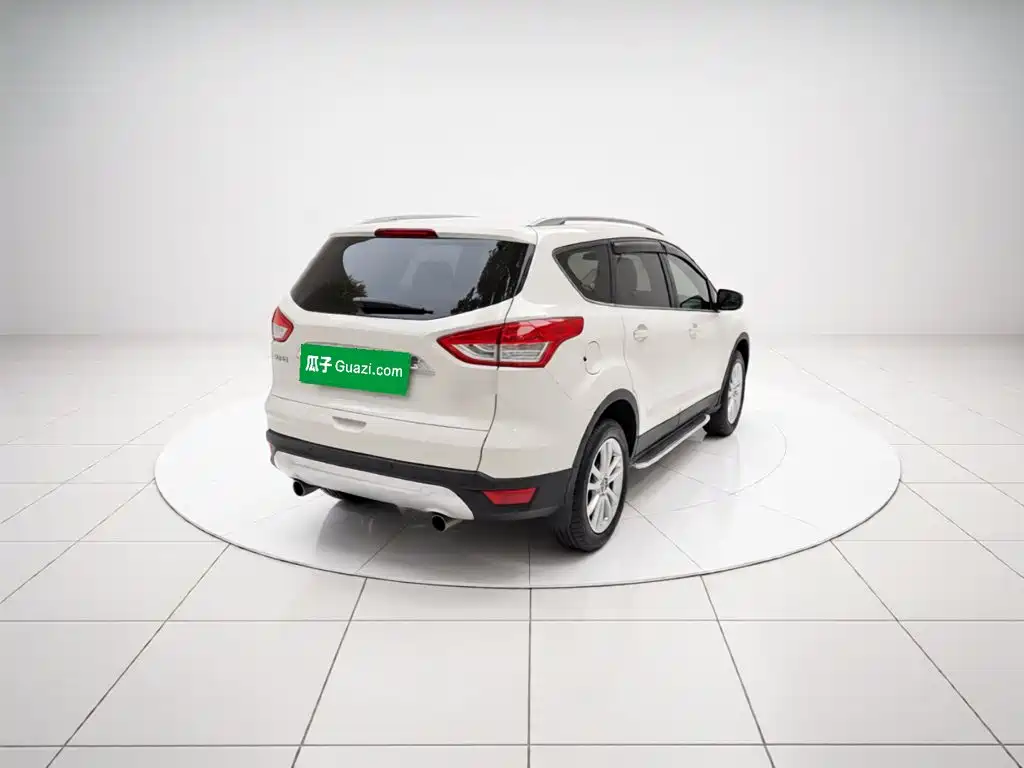 Ford Kuga — миниатюра 4