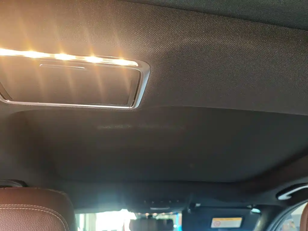Mercedes-Benz E-Class — миниатюра 14
