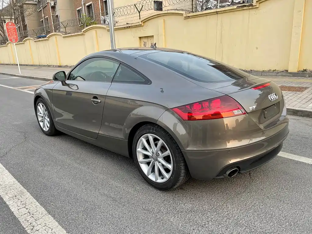 Audi TT 2011 TT Coupe 2.0TFSI
