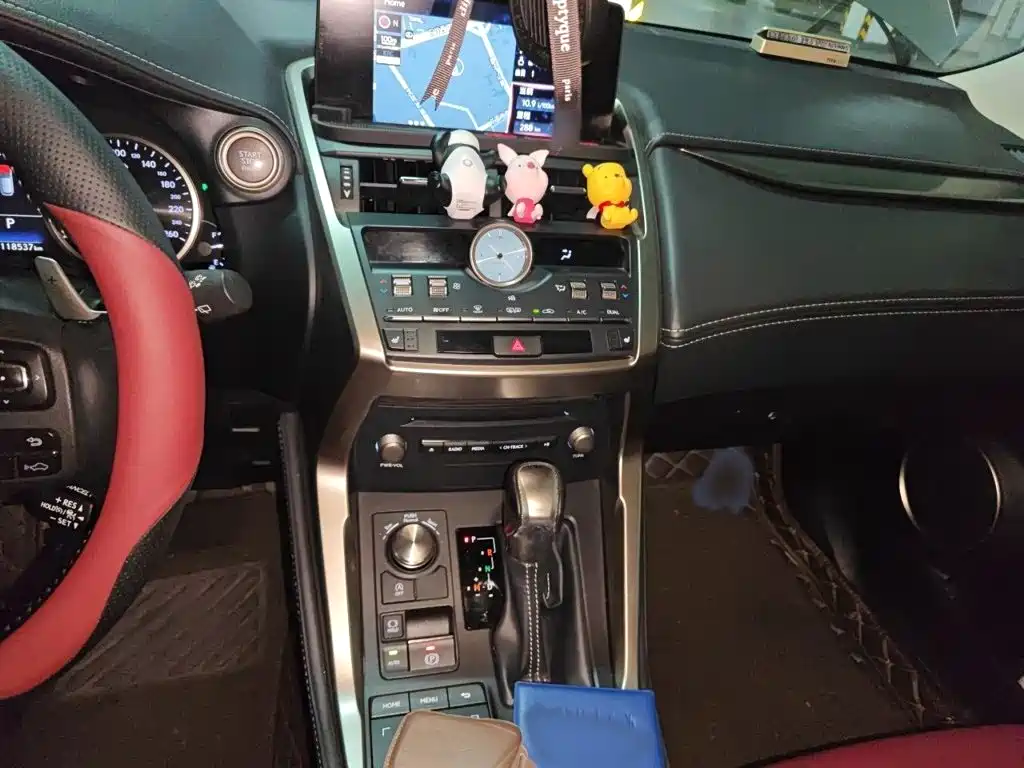 Lexus NX — миниатюра 6
