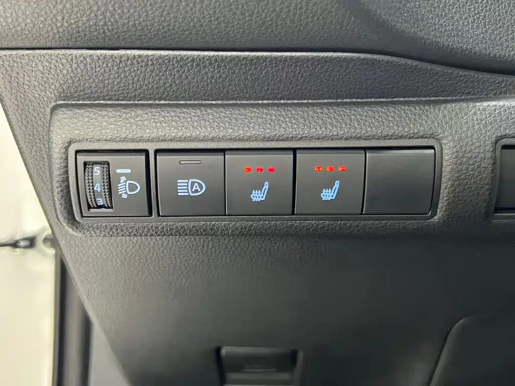 Toyota Corolla — миниатюра 16