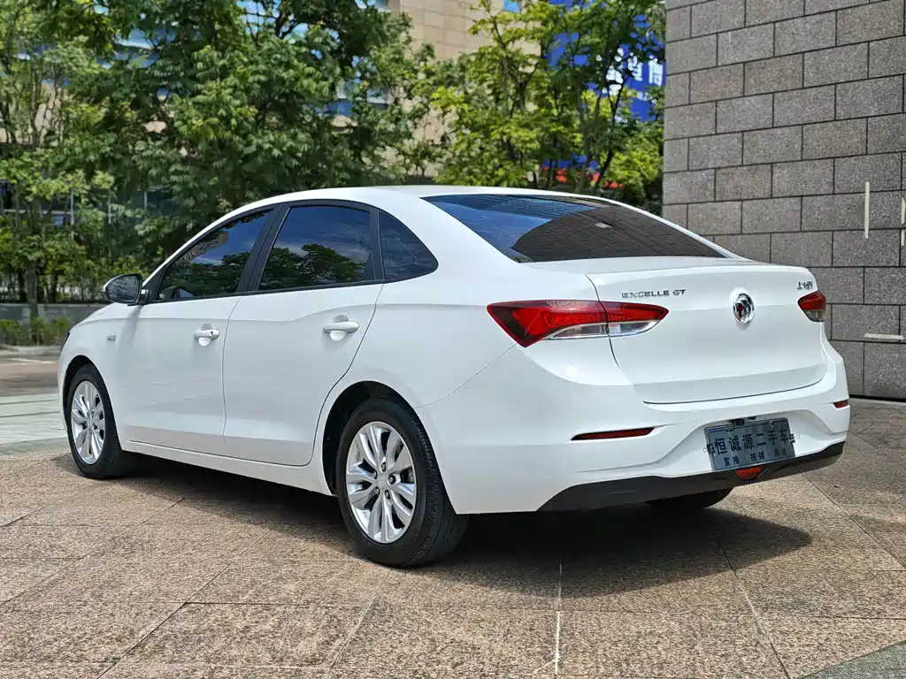Buick Excelle — миниатюра 8