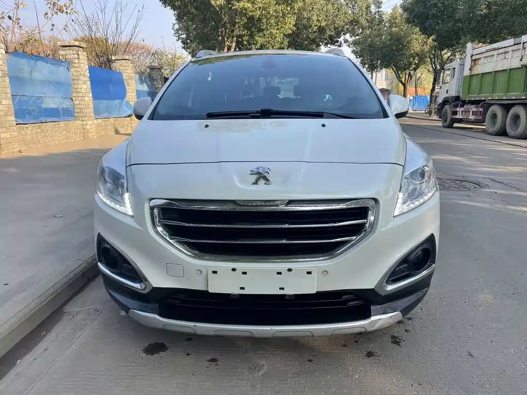 Peugeot 3008 2013 2.0L AT