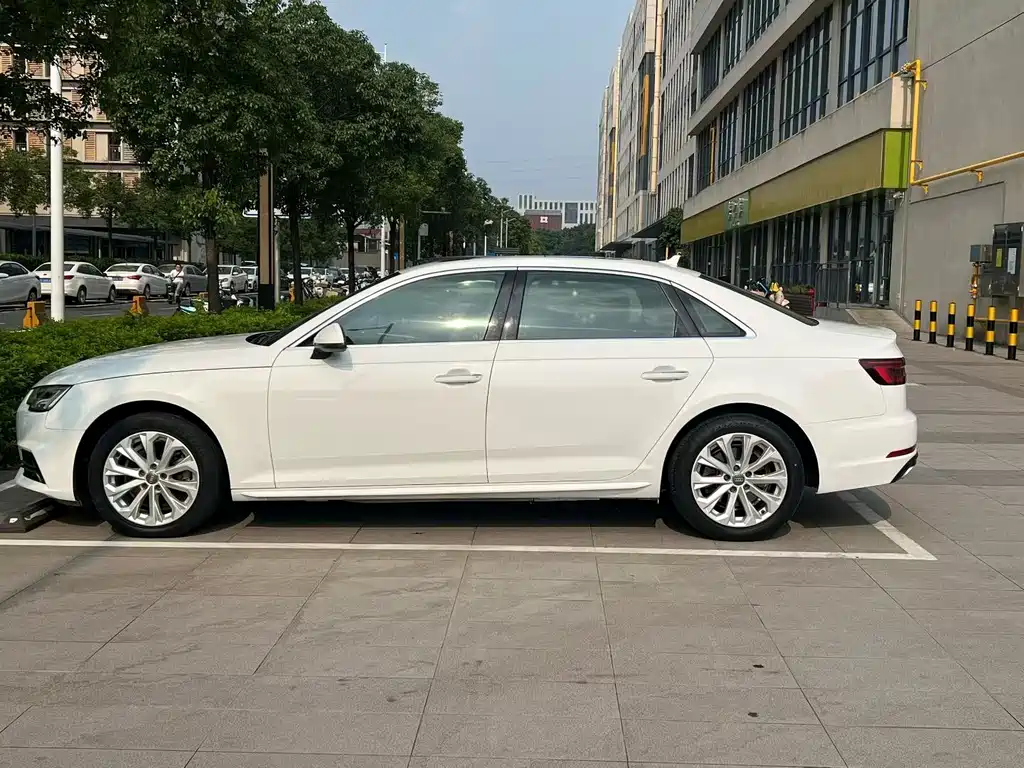 Audi A4L — миниатюра 9