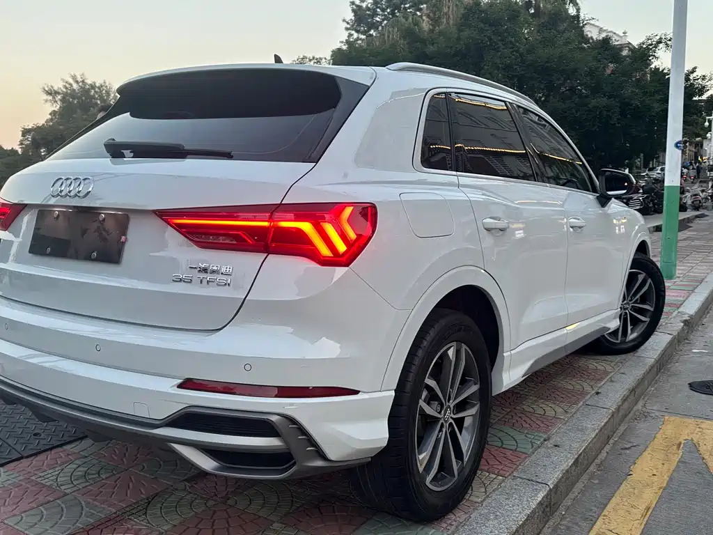 Audi Q3 2022 35 TFSI Fashion