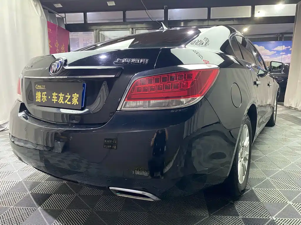 Buick LaCrosse — миниатюра 7