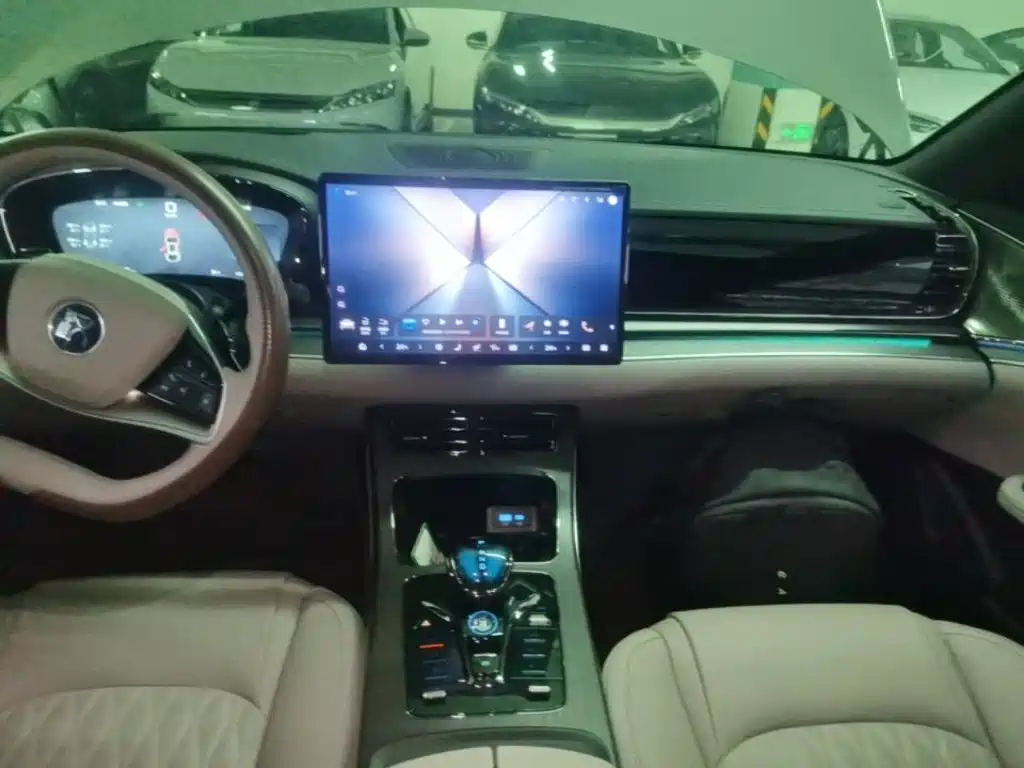 BYD Han — миниатюра 13