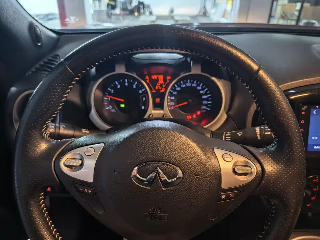 Infiniti ESQ — миниатюра 9