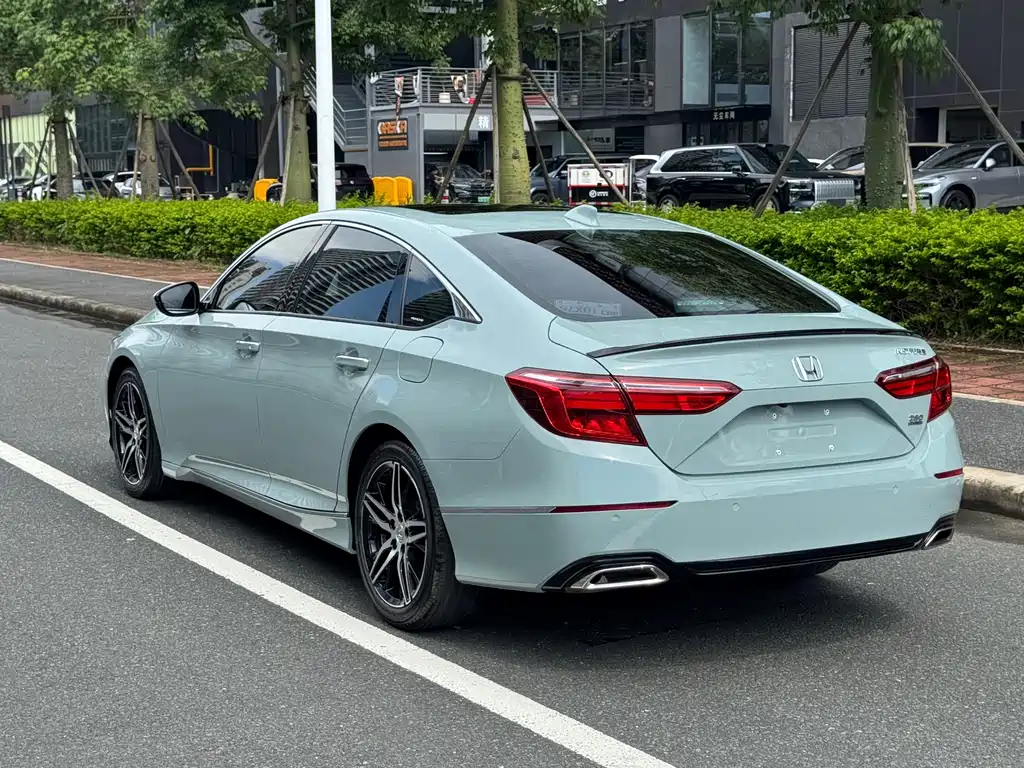 Honda Inspire 2022 260TURBO