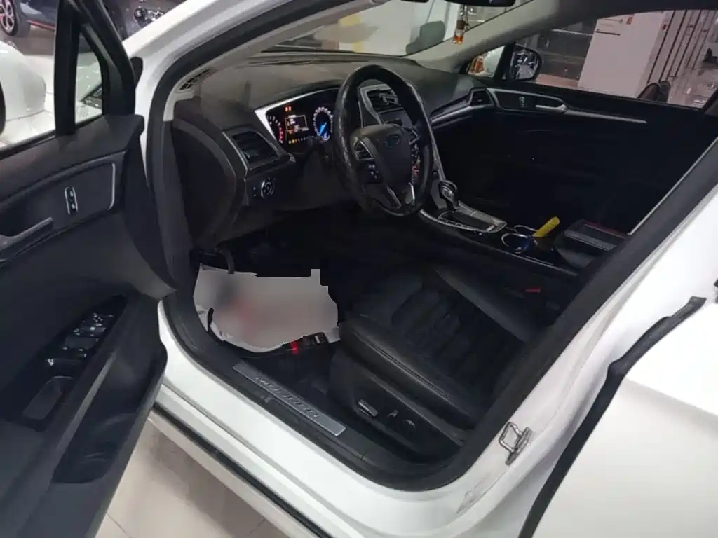 Ford Mondeo — миниатюра 15