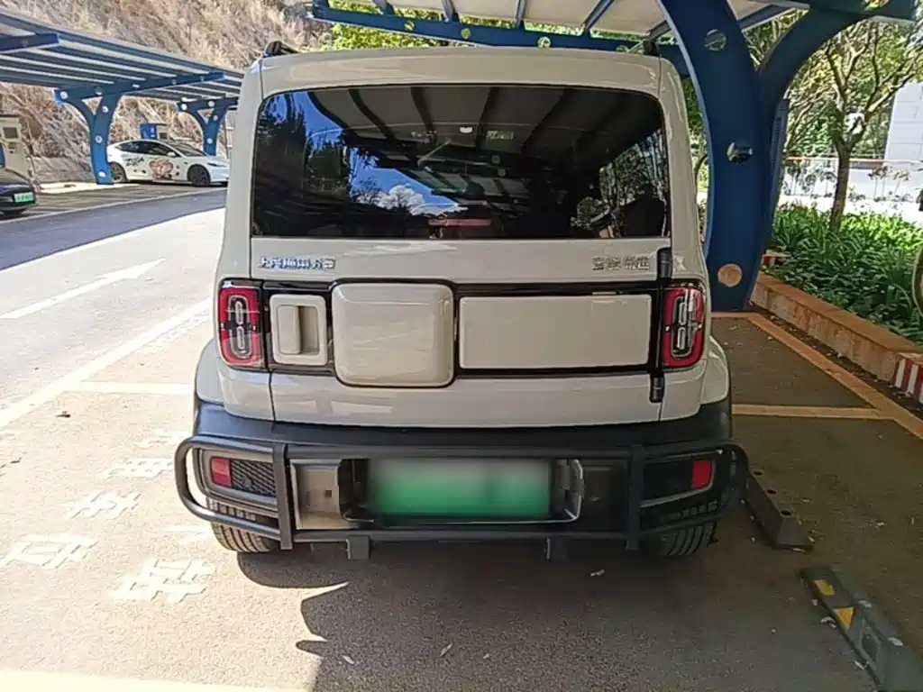 Baojun Yueye — миниатюра 6