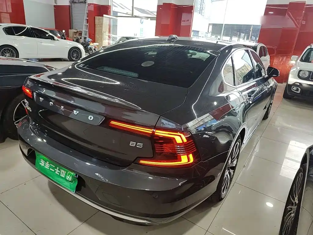 Volvo S90 — миниатюра 7