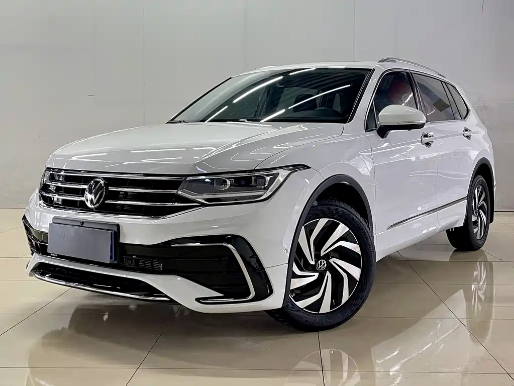 Volkswagen Tiguan L — миниатюра 2