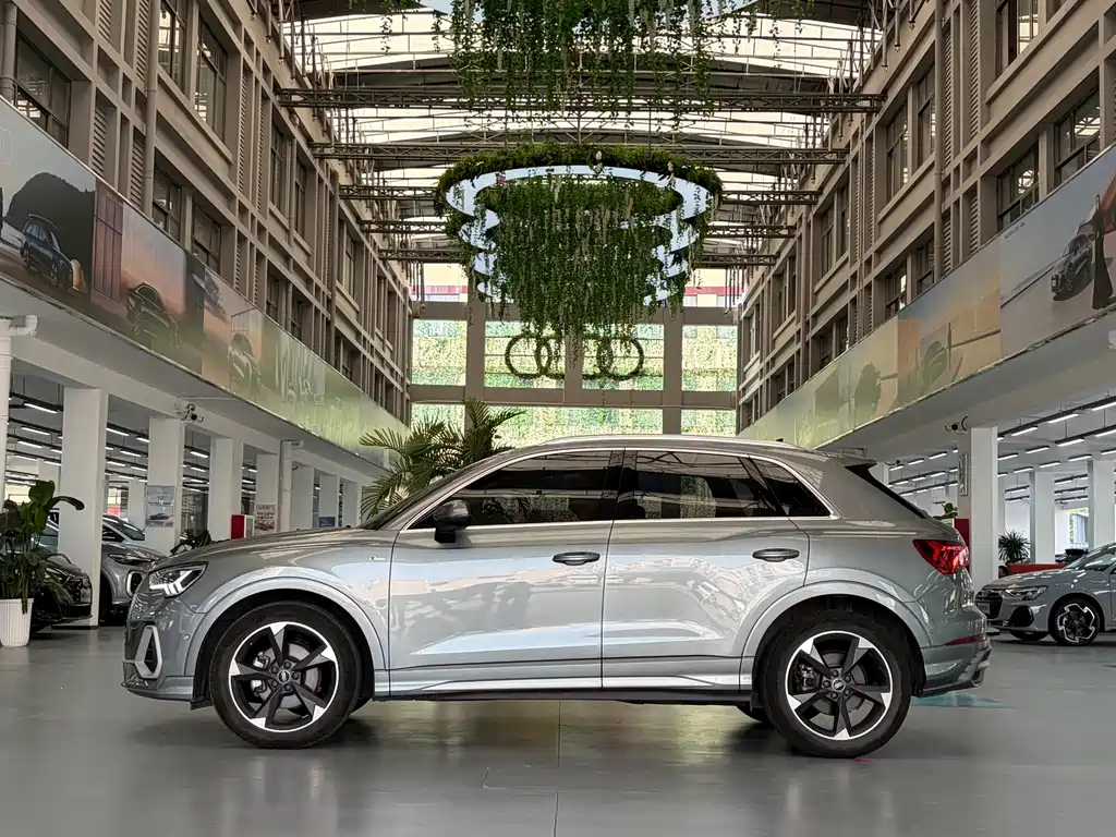 Audi Q3 — миниатюра 2