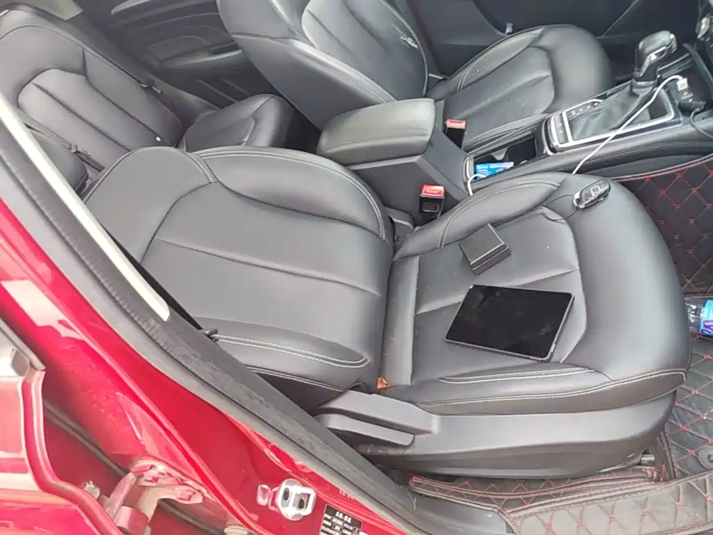 Roewe RX3 — миниатюра 25