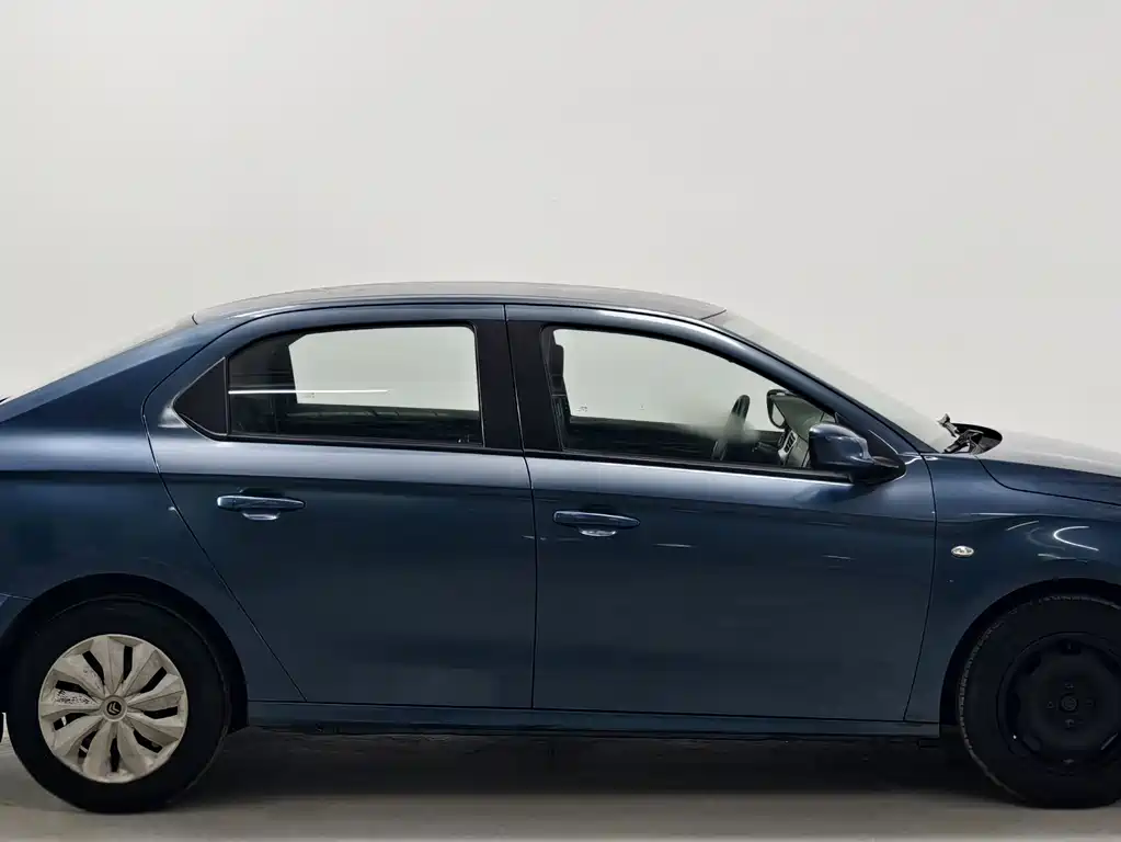 Citroen Elysee — миниатюра 8