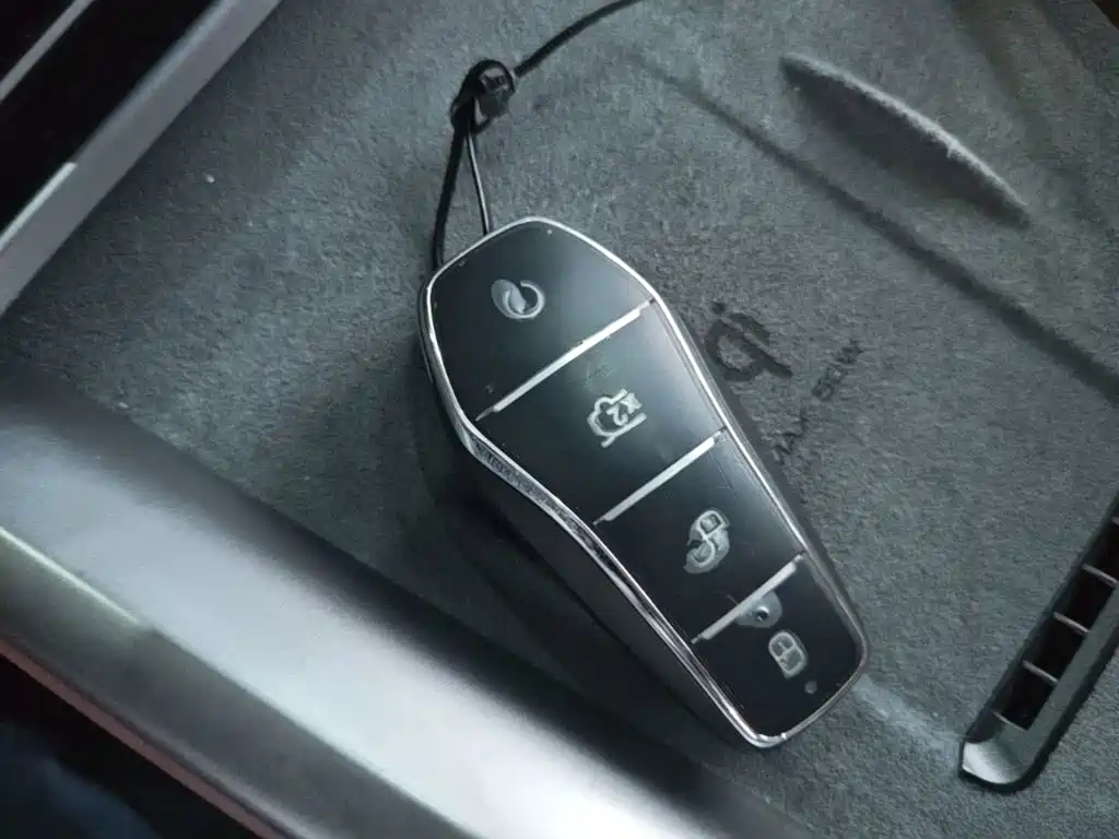BYD Seal — миниатюра 9