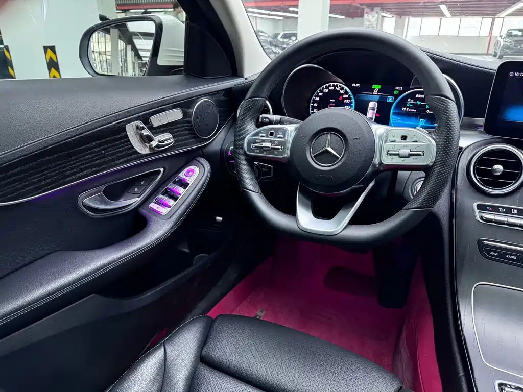 Mercedes-Benz C-Class — миниатюра 6