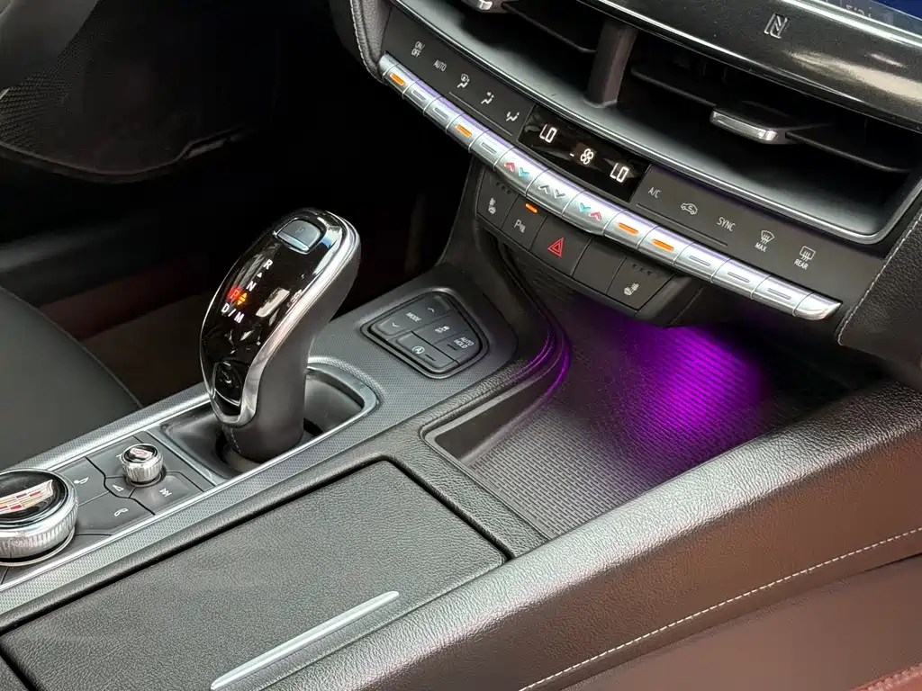 Cadillac CT5 — миниатюра 14