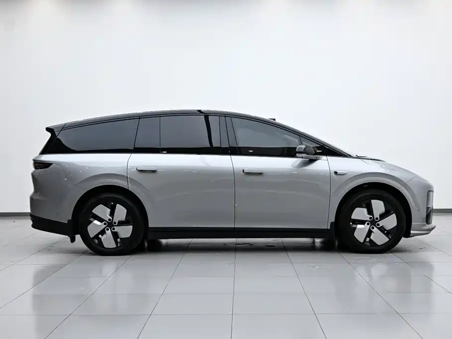 Li Auto i8 — фотографии объявления, Фото 7