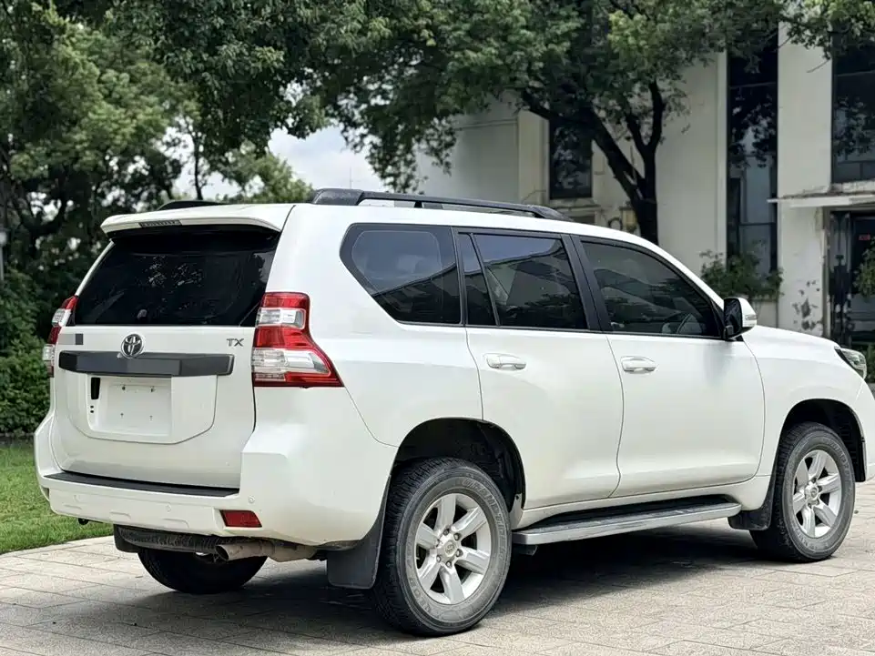 Toyota Prado — миниатюра 9