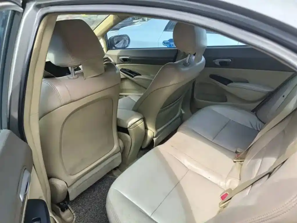 Honda Civic — миниатюра 5