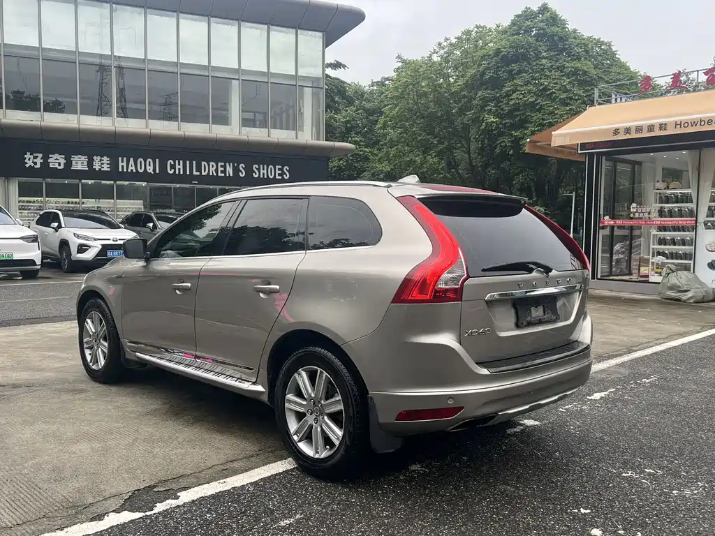 Volvo XC60 — миниатюра 6