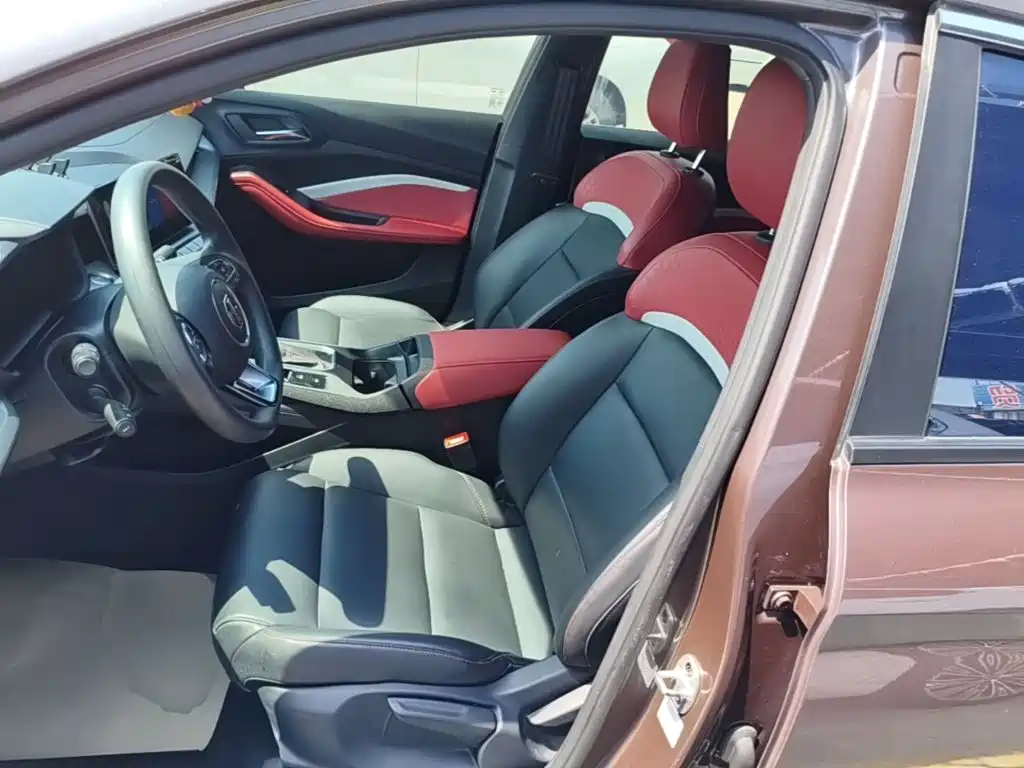 MG MG5 — миниатюра 15