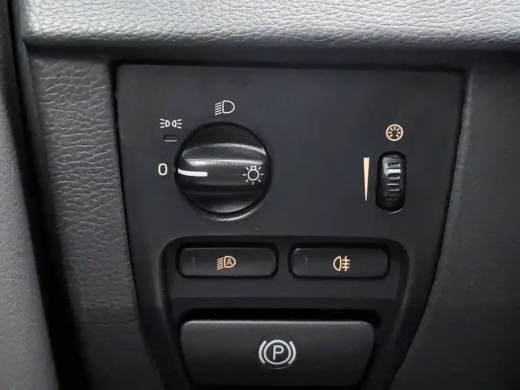 Volvo XC90 — миниатюра 21